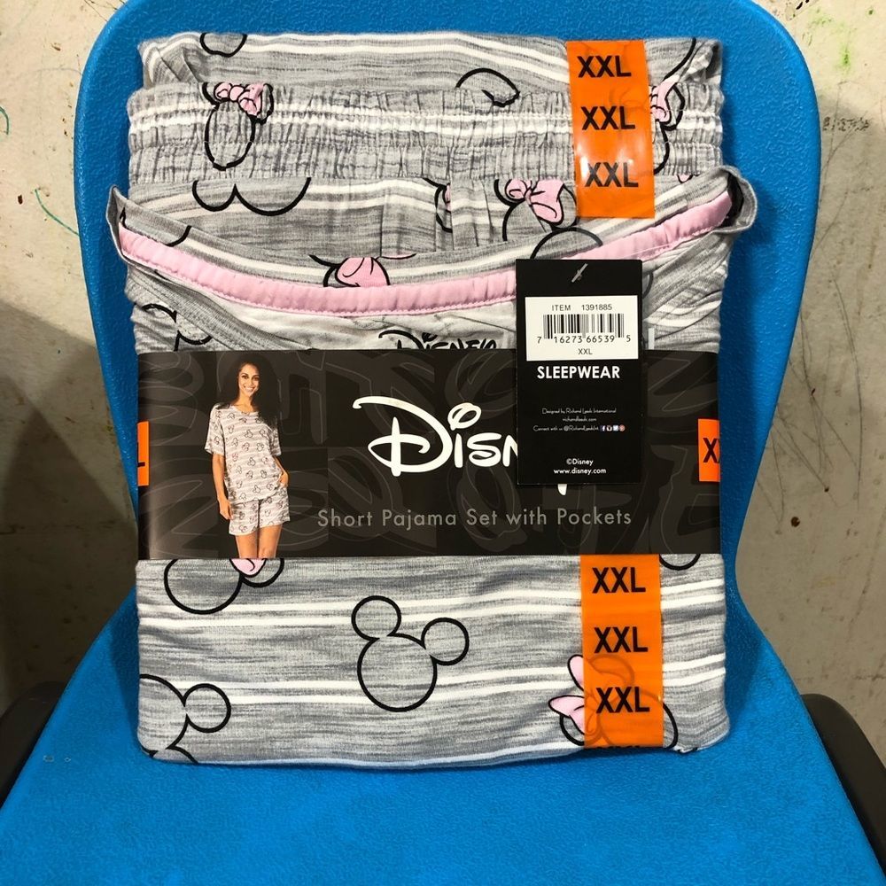 Disney short pajama set with pockets Gray